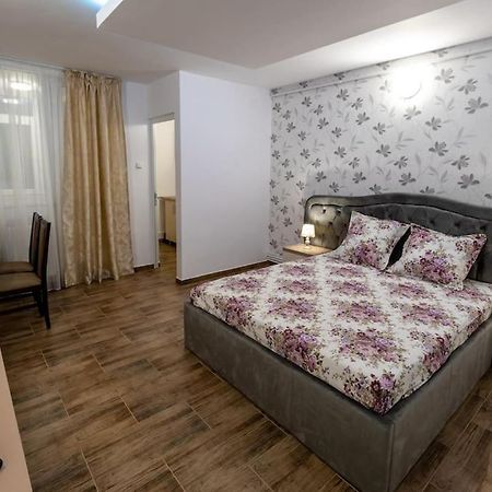 בוזאו Luxury Radox Apartment Park 1 Bz מראה חיצוני תמונה