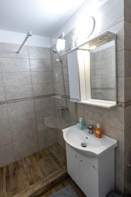 בוזאו Luxury Radox Apartment Park 1 Bz מראה חיצוני תמונה