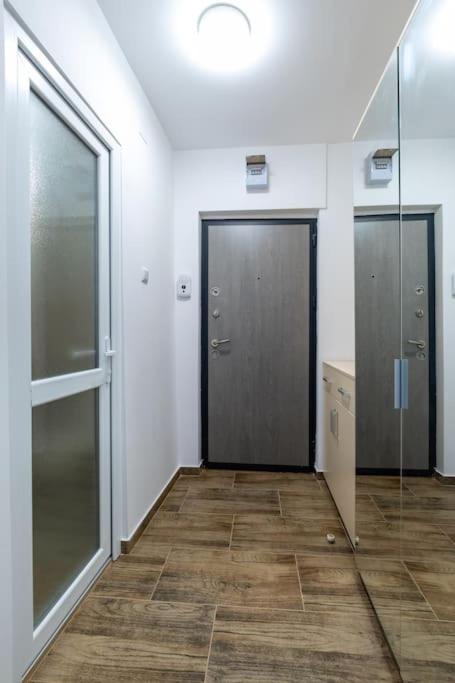 בוזאו Luxury Radox Apartment Park 1 Bz מראה חיצוני תמונה