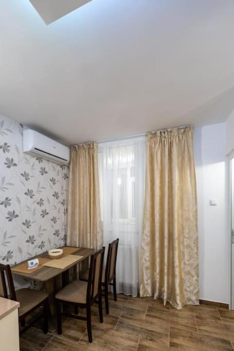 בוזאו Luxury Radox Apartment Park 1 Bz מראה חיצוני תמונה