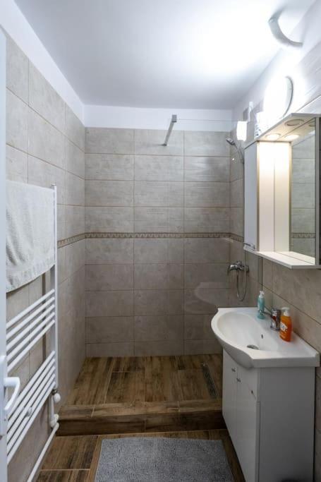 בוזאו Luxury Radox Apartment Park 1 Bz מראה חיצוני תמונה